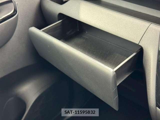 Nissan ROOX 2024-06 8101646-17