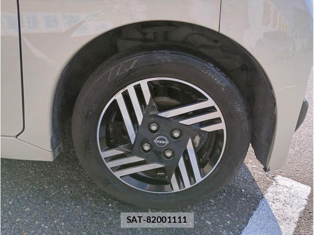 Nissan ROOX 2023-09 8101669-6