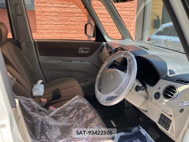 Nissan ROOX 2009-12 8101678-9