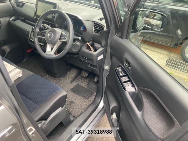 Nissan ROOX 2021-09 8101668-17