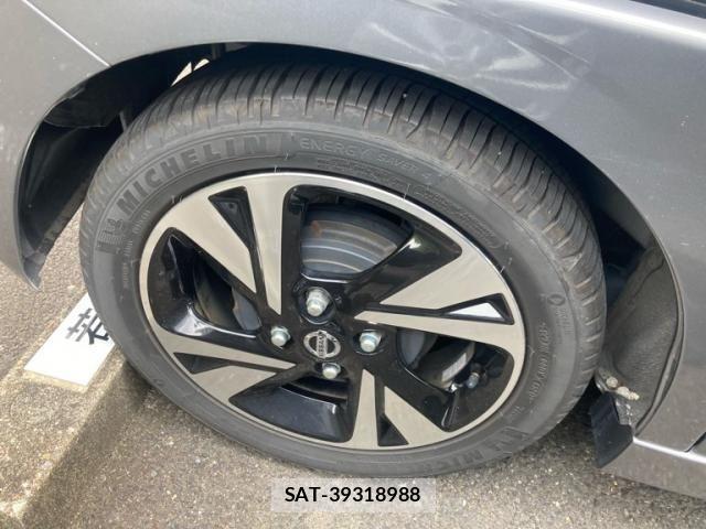 Nissan ROOX 2021-09 8101668-6