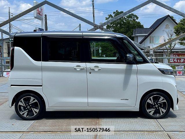 Nissan ROOX 2022-10 8101652-17