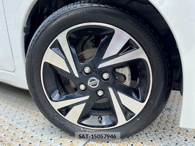 Nissan ROOX 2022-10 8101652-26