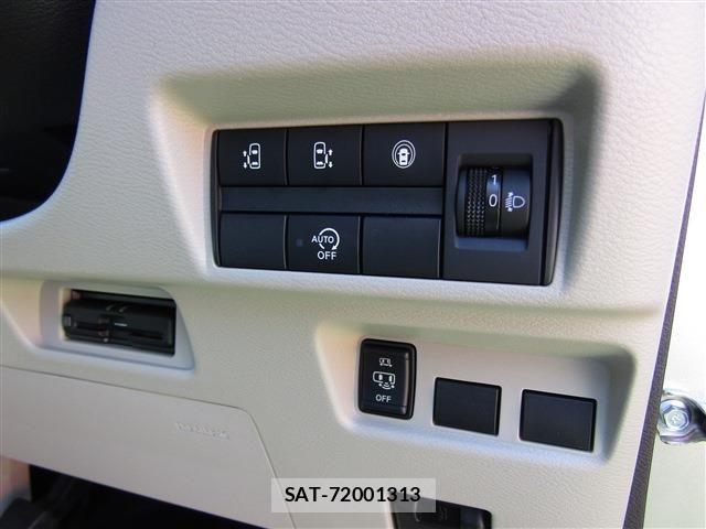 Nissan ROOX 2025-06 8101661-4
