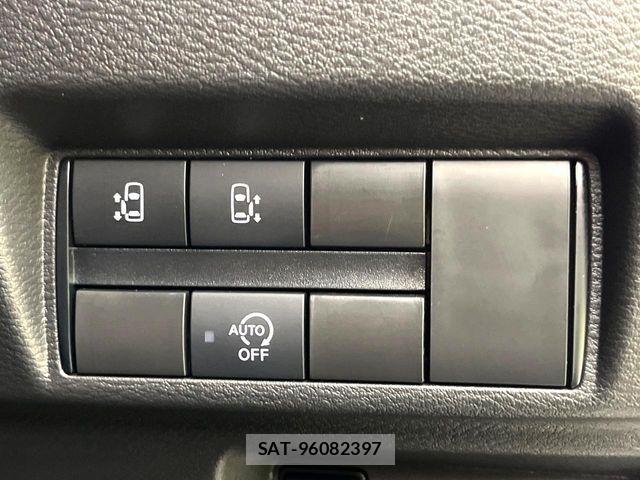 Nissan ROOX 2022-12 8132168-5