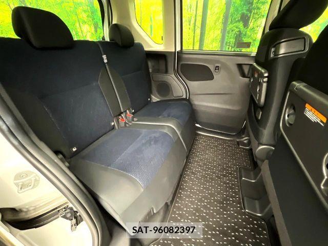 Nissan ROOX 2022-12 8132168-8