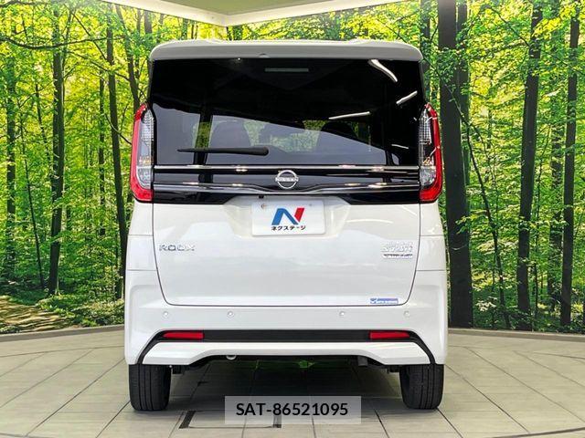 Nissan ROOX 2023-07 8132154-14