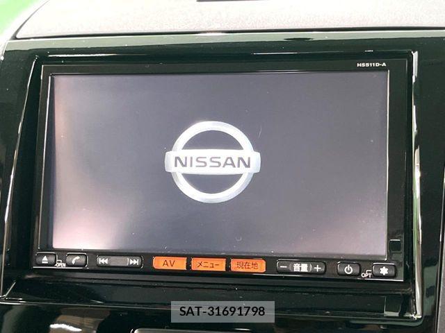 Nissan ROOX 2011-08 8132180-2