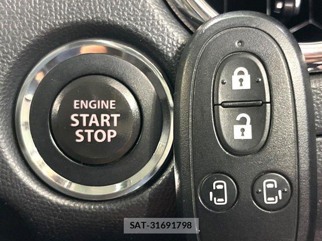 Nissan ROOX 2011-08 8132180-6