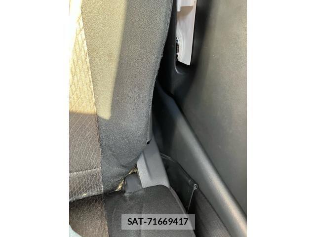Nissan ROOX 2012-02 8132185-16