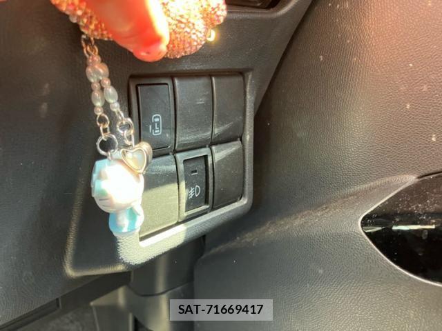 Nissan ROOX 2012-02 8132185-22
