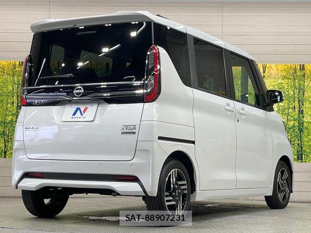 Nissan ROOX 2024-05 8132165-16