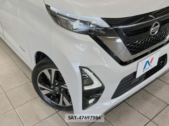 Nissan ROOX 2021-02 8132167-11
