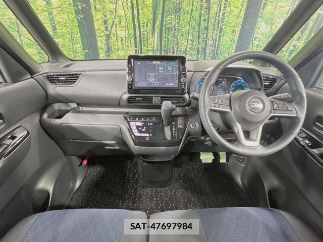 Nissan ROOX 2021-02 8132167-1
