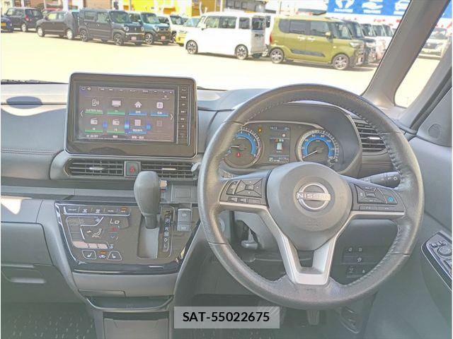 Nissan ROOX 2023-11 8132170-1