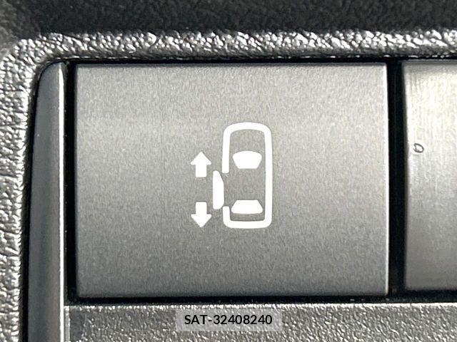 Nissan ROOX 2024-02 8132157-4