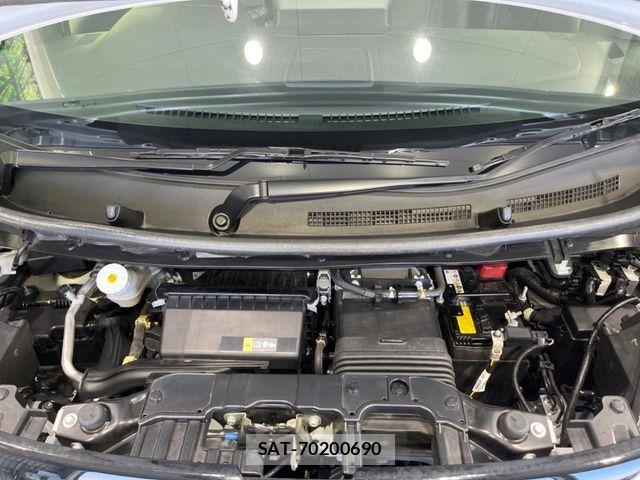 Nissan ROOX 2023-10 8132158-17