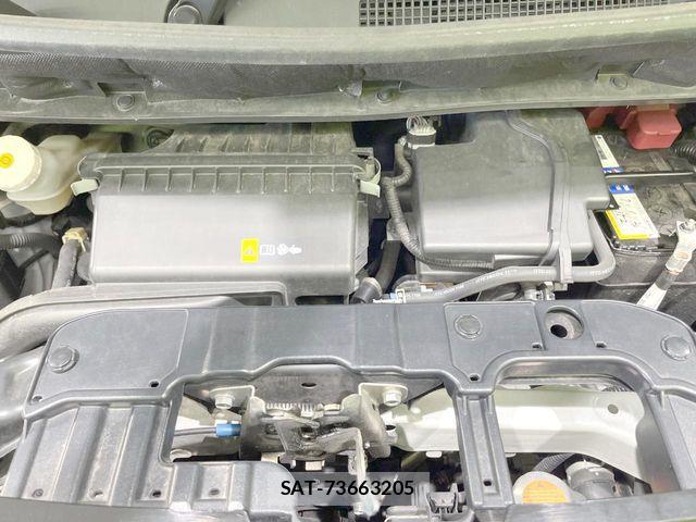 Nissan ROOX 2021-06 8146606-17