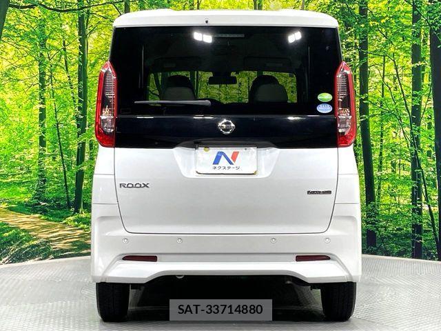 Nissan ROOX 2020-07 8146607-16