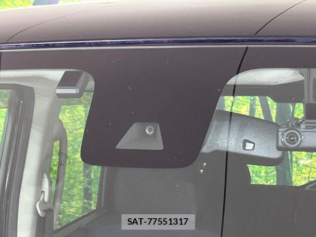 Nissan ROOX 2021-03 8159143-5