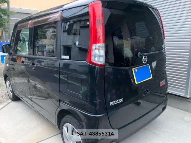 Nissan ROOX 2011-11 8159146-3