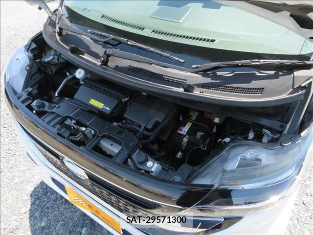 Nissan ROOX 2020-05 8209971-19
