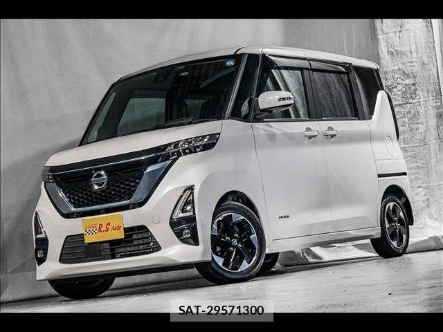 Nissan ROOX 2020-05 8209971-2