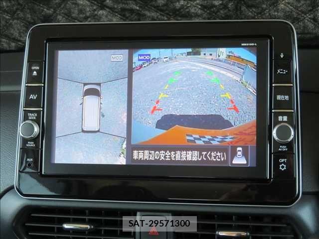 Nissan ROOX 2020-05 8209971-5