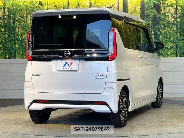 Nissan ROOX 2023-12 8209969-16