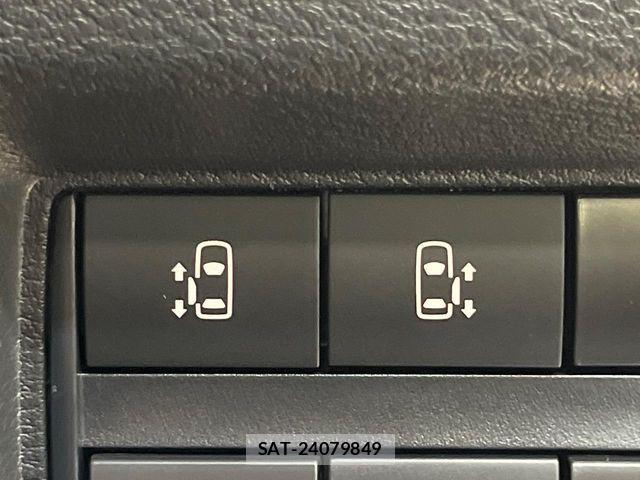 Nissan ROOX 2023-12 8209969-4