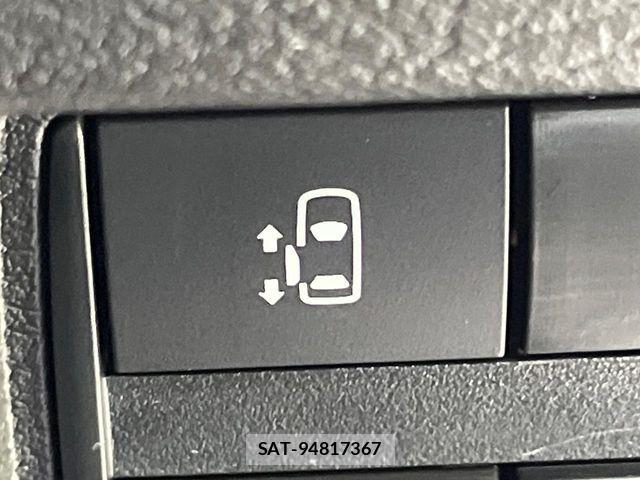 Nissan ROOX 2025-01 8209970-2