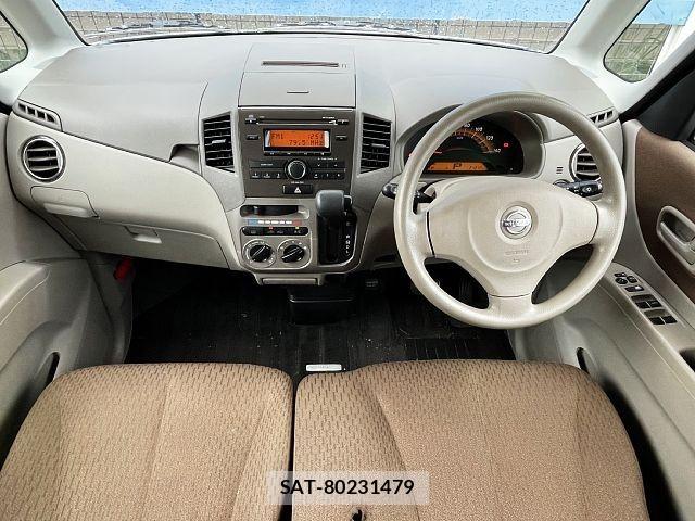 Nissan ROOX 2013-02 8209984-1