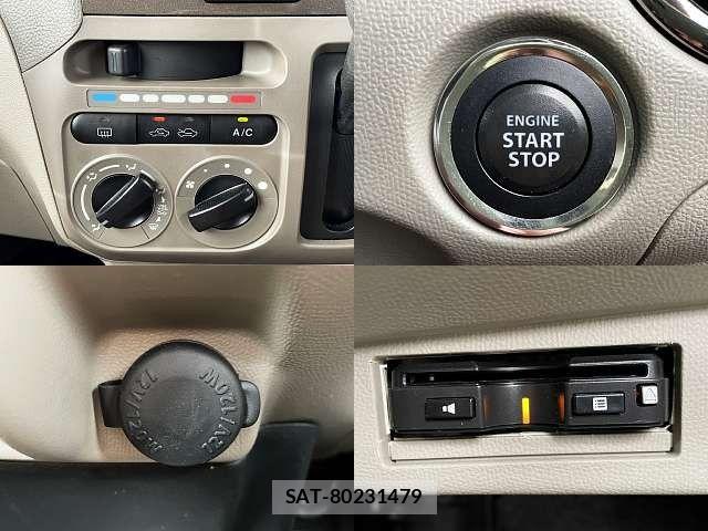 Nissan ROOX 2013-02 8209984-4