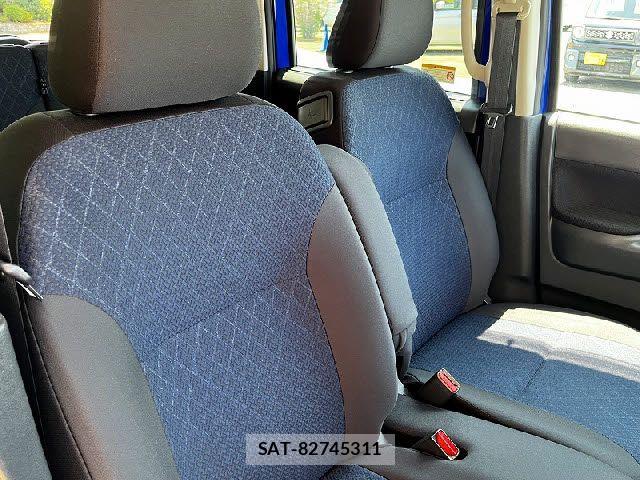 Nissan ROOX 2020-05 8209973-9