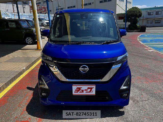 Nissan ROOX 2020-05 8209973-12