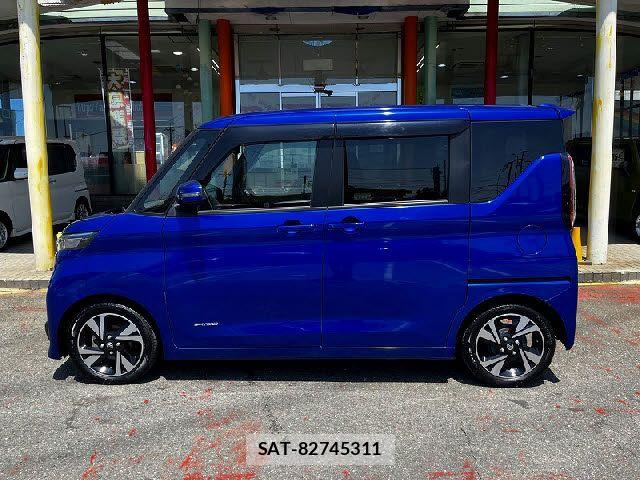 Nissan ROOX 2020-05 8209973-13