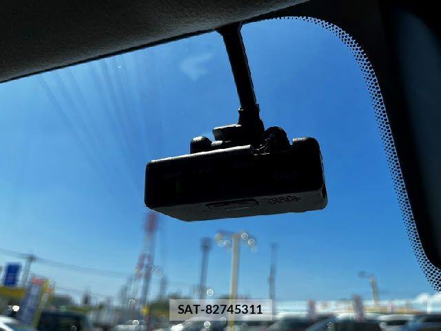 Nissan ROOX 2020-05 8209973-16