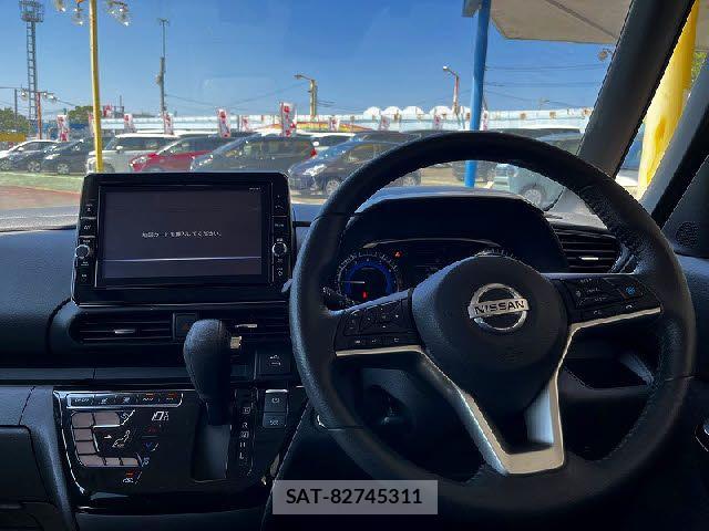 Nissan ROOX 2020-05 8209973-1