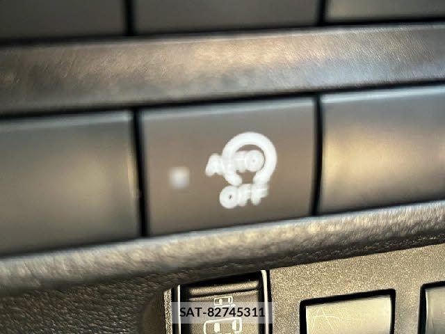 Nissan ROOX 2020-05 8209973-20