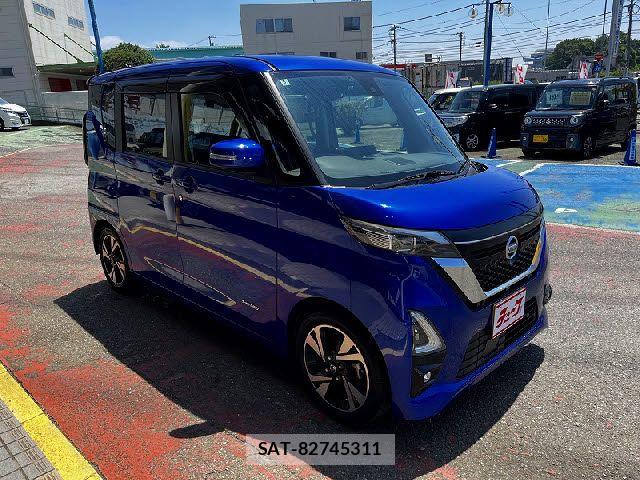 Nissan ROOX 2020-05 8209973-6