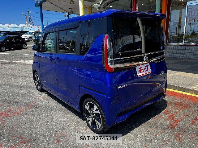 Nissan ROOX 2020-05 8209973-8