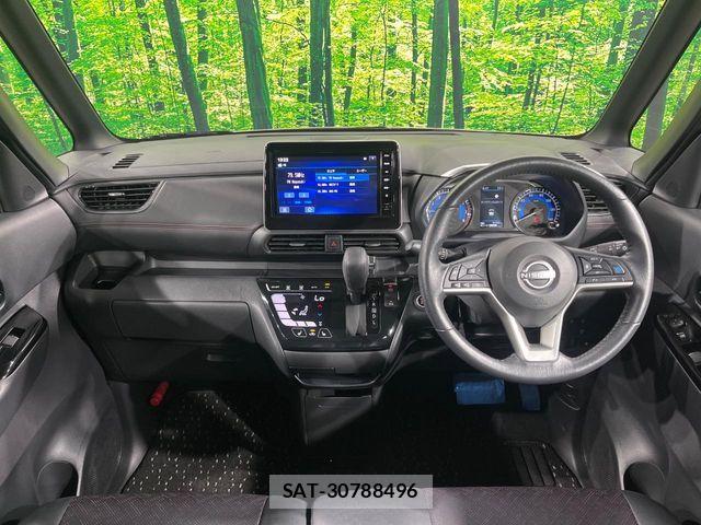 Nissan ROOX 2023-09 8209960-1