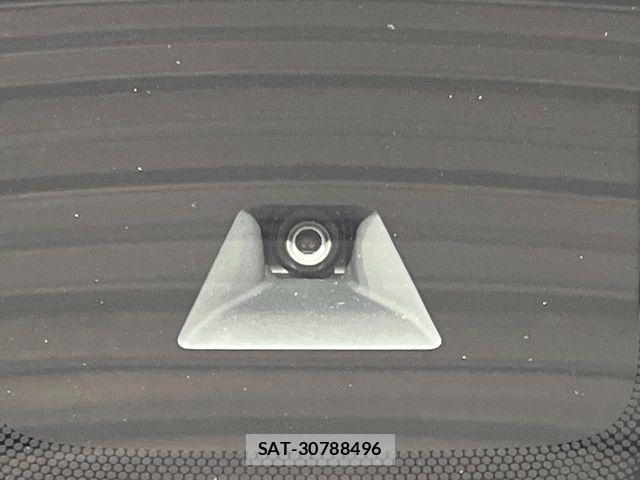 Nissan ROOX 2023-09 8209960-6