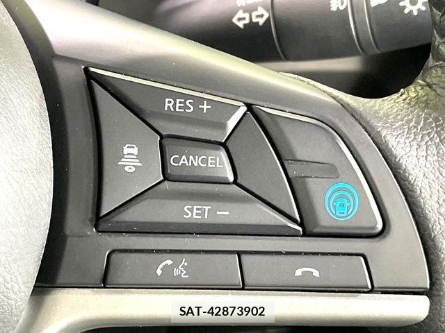 Nissan ROOX 2022-07 8209963-6