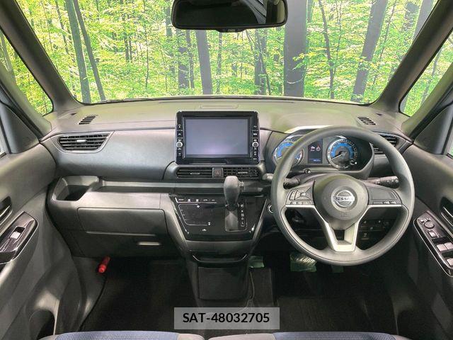 Nissan ROOX 2022-03 8209968-1
