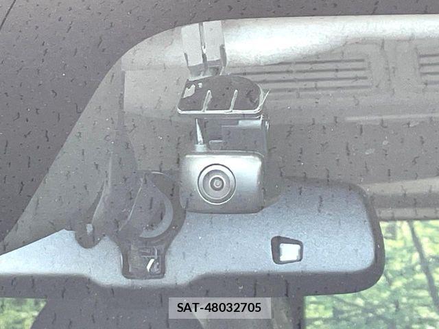 Nissan ROOX 2022-03 8209968-6