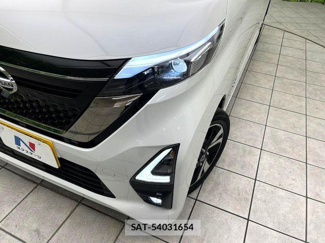 Nissan ROOX 2023-02 8209966-11
