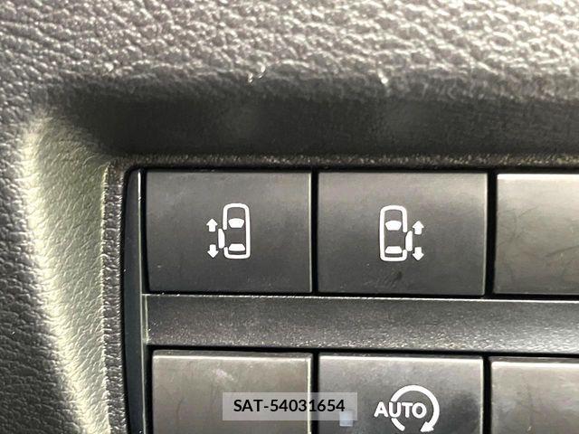 Nissan ROOX 2023-02 8209966-5