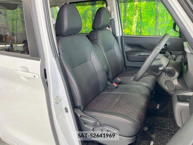 Nissan ROOX 2024-05 8209957-7
