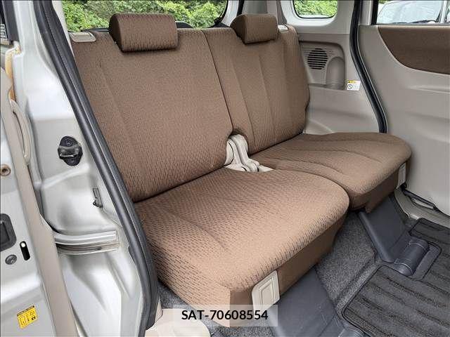 Nissan ROOX 2010-01 8209985-25